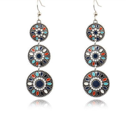 Trendy Women's Floral Drop Earrings in Alloy (Vintage)