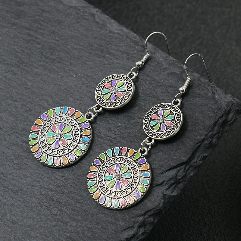 Trendy Women's Floral Drop Earrings in Alloy (Vintage)