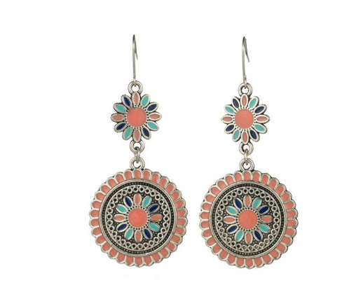 Trendy Women's Floral Drop Earrings in Alloy (Vintage)